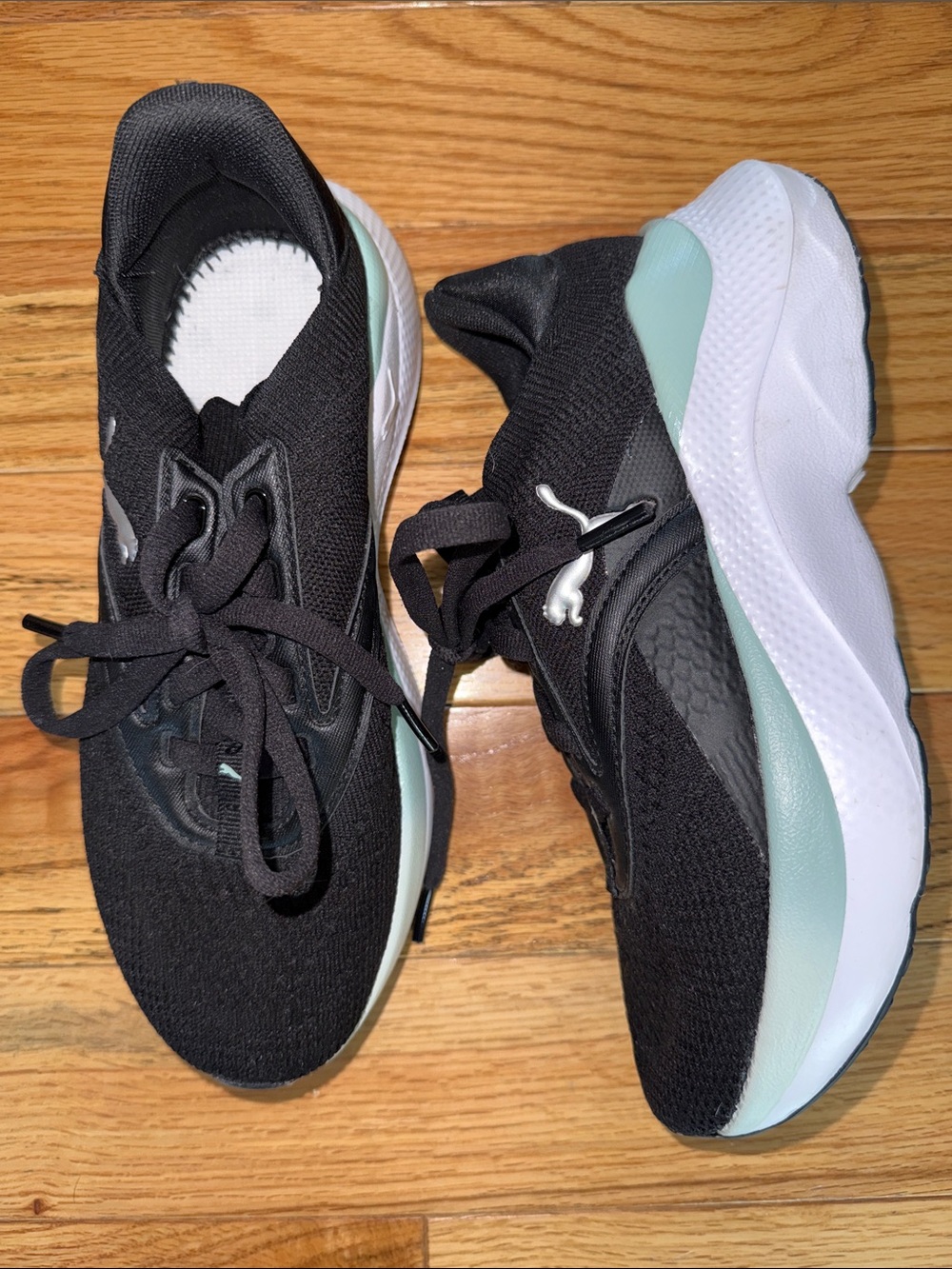 Puma Womens Black and Mint Athletic Sneakers